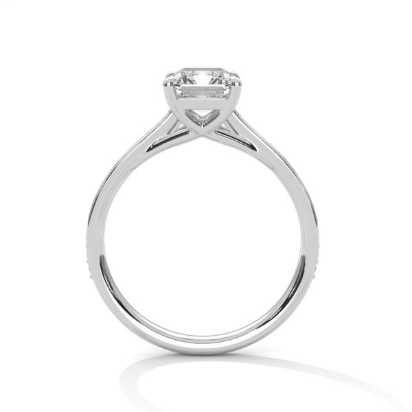 Buy Elegant Lab Grown CVD Diamond Gold Ring Online for Special Occasions