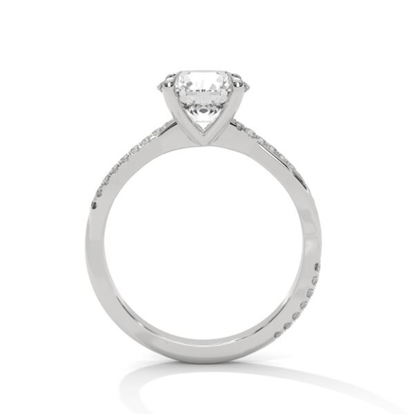 Lab Diamond Gold Ring with classic design and exceptional sparkle